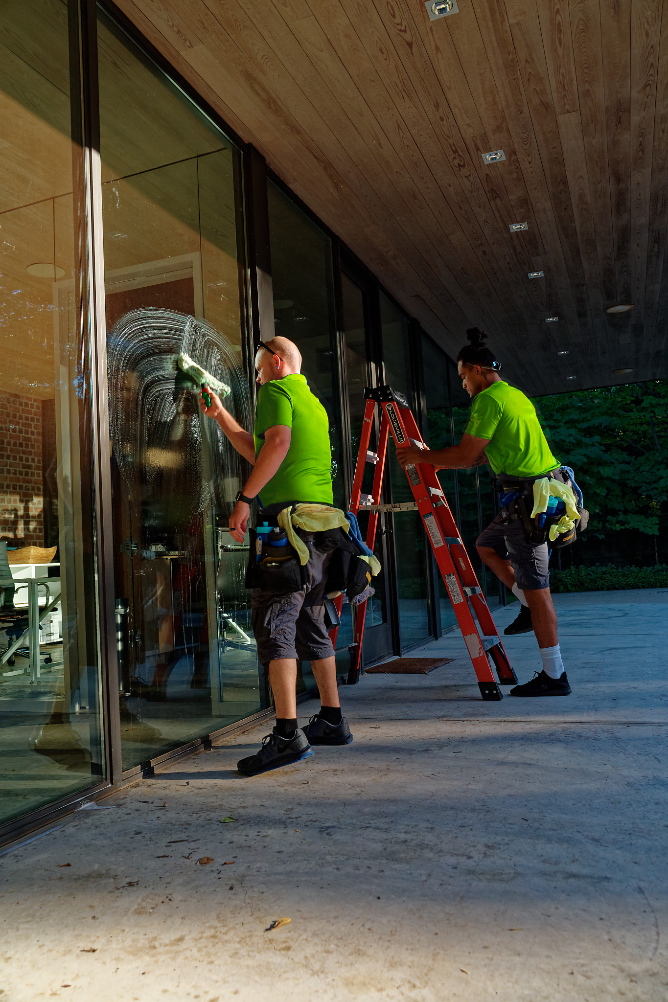 Window Clean Service Window Cleaning Services | Window Washing | Residental & Commerical